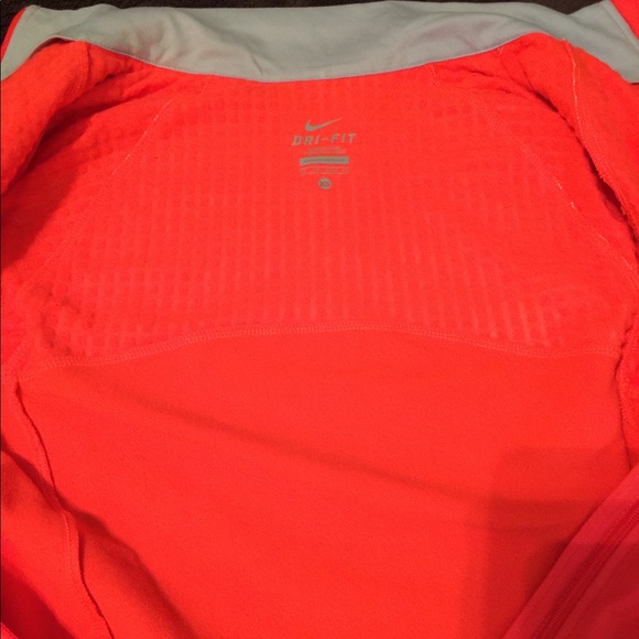 Nike Reflective Running Jacket NWOT - Picture 7 of 8